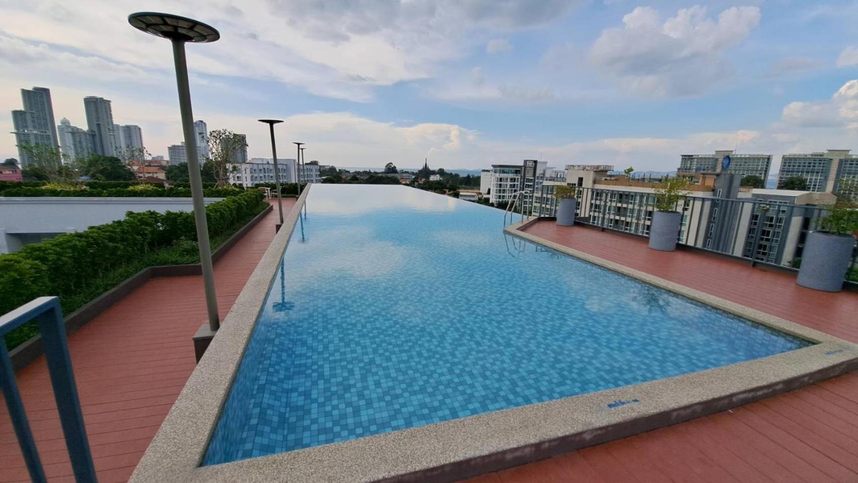 Deco Pattaya Hotel North Pattaya Luaran gambar